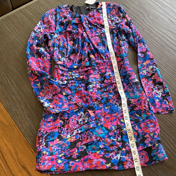 Zara ladies dress made in Morocco in size extra small, gorgeous floral. - Picture 12 of 12